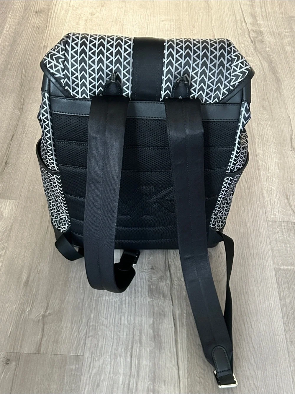 MICHAEL KORS | Men’s Logo Jacquard Aviator Backpack